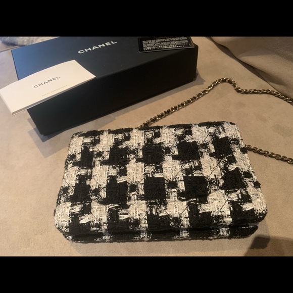 Chanel Tweed Houndstooth Wallet on Chain 2020 - Picture 5 of 5
